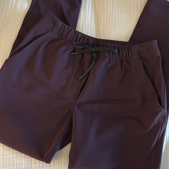 Lululemon Purple 7/8 Casual/Work Pant - Picture 2 of 4